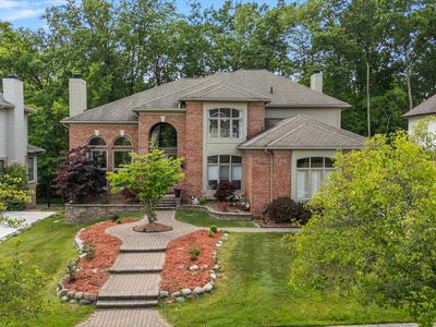 6280 Branford Dr, West Bloomfield, MI, 48322