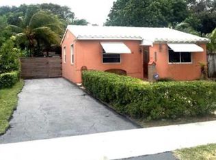 2242 Dewey St, Hollywood, FL 33020