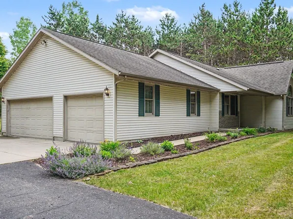 2107 W Kelly Dr, Mount Pleasant, MI 48858