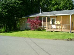 724 Stanford Dr, Cosmopolis, WA 98537