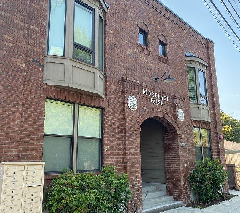 1st image of 7625 SE Milwaukie Ave #1