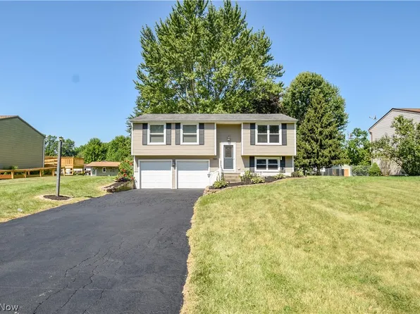 2712 Elizabeth Dr SW, Warren, OH 44481