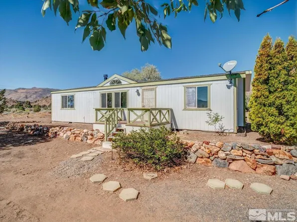 1360 Hematite Ct, Wellington, NV 89444