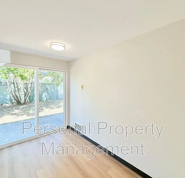506 E 34th St #A — Photo 3