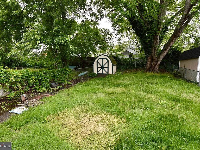 1711 Brentwood Pl — Photo 17