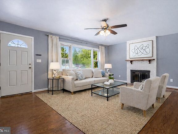 4th image of 7039 Calamo St