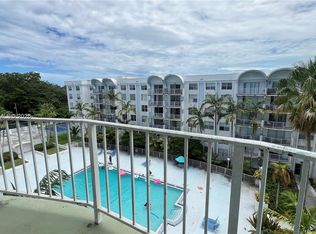 486 NW 165th St Rd APT B606, Miami, FL 33169