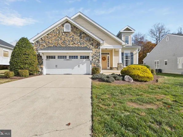 136 Hawthorne Greene Cir, La Plata, MD 20646