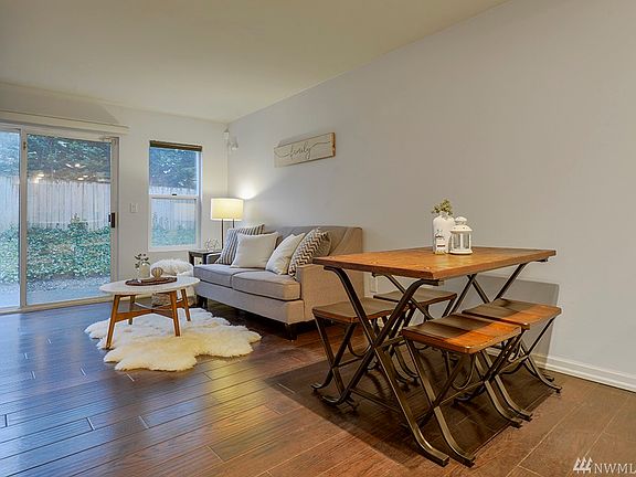 5th image of 451 S 328th St APT 12B