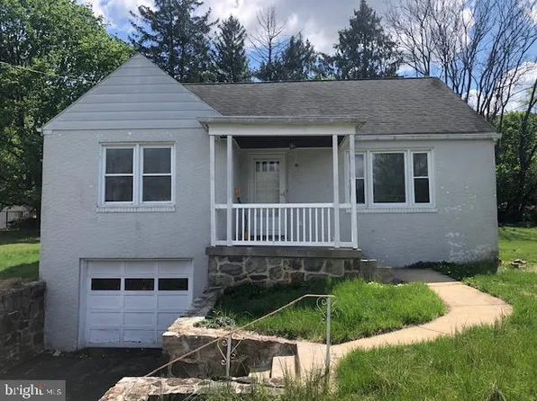 1034 Butter Ln, Reading, PA 19606