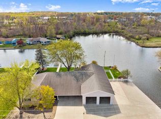 801 S Harkless Dr, Syracuse, IN 46567