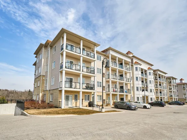 80 Shipway Ave #301, Clarington, ON L1B 0V8