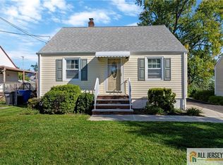 55 Eiseman Ave, Piscataway, NJ 08854