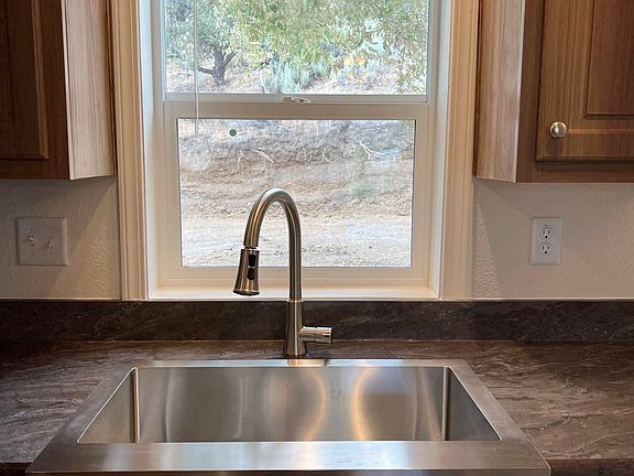 5th image of 1444 Sandstone Dr