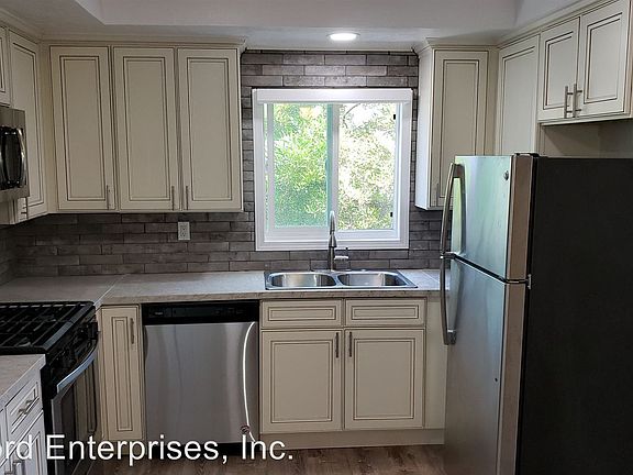 2nd image of 4002 Florida St APT C