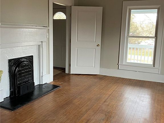 3rd image of 3 Wardlaw St