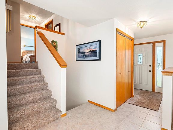 3rd image of 11704 N Guinevere Dr