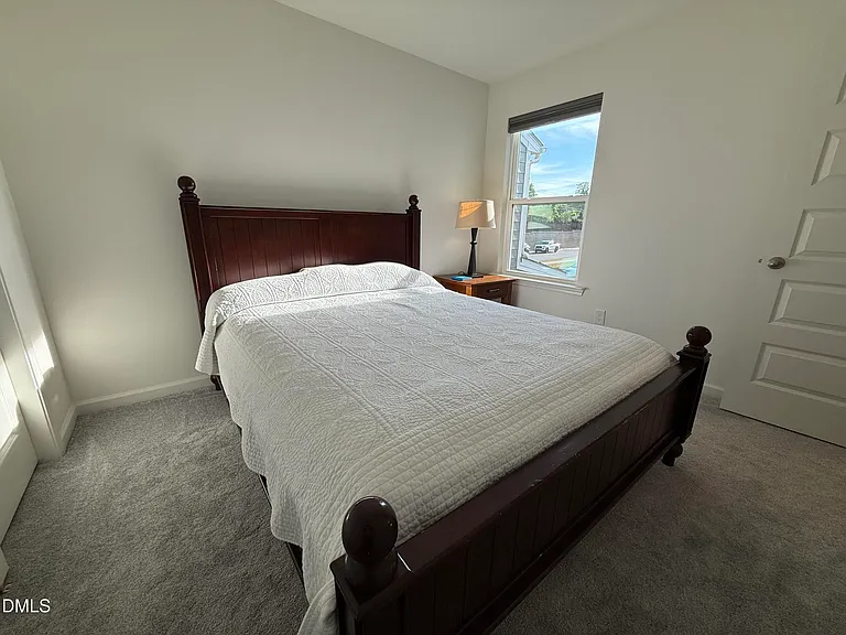 111 Golden Gate Ln — Photo 24