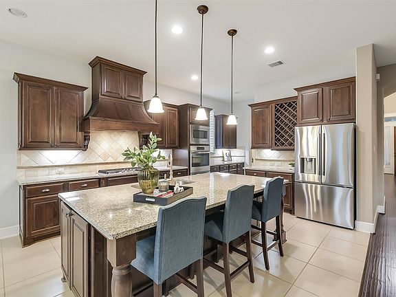 5th image of 10519 Trinity Springs Dr