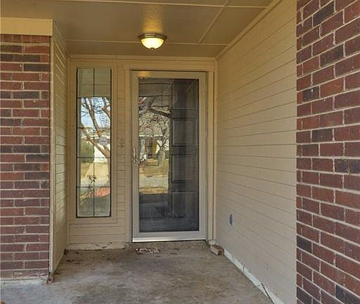 3rd image of 3209 Country Creek Ln