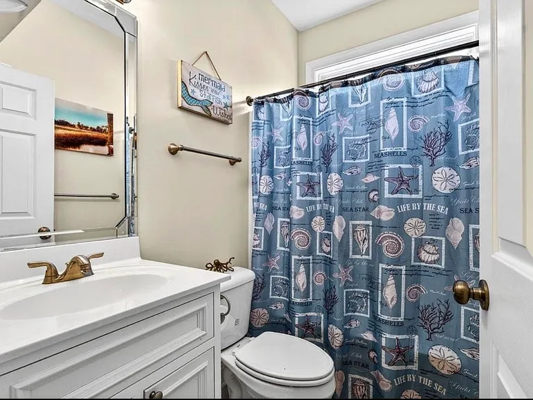 245 Colby Ct — Photo 22