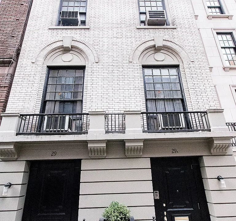 1st image of 29 E 63rd St