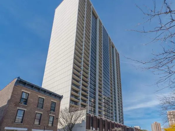 1636 N Wells St APT 1708, Chicago, IL 60614