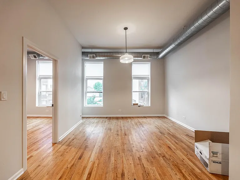1534 N Milwaukee Ave #2F — Photo 2
