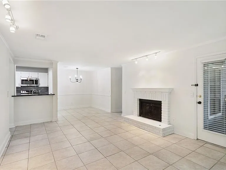 420 Warm Springs Cir #420 — Photo 14