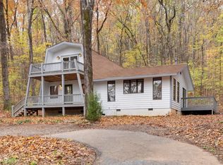 172 S Hickory Ln, Cleveland, GA 30528