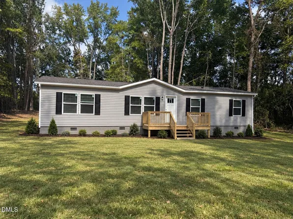 1814 J P Rd, Whitakers, NC 27891