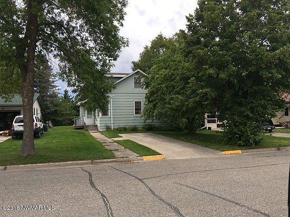 2nd image of 241 1st St NE