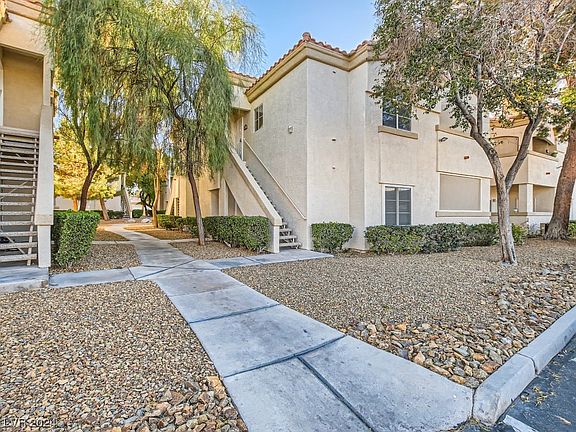 4th image of 6480 Annie Oakley Dr Unit 721