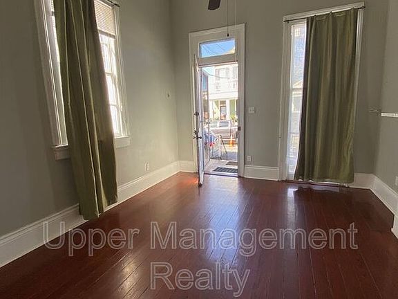 4th image of 124-126 S Genois St