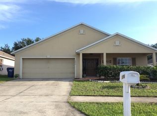 1076 Bluegrass Dr, Groveland, FL 34736