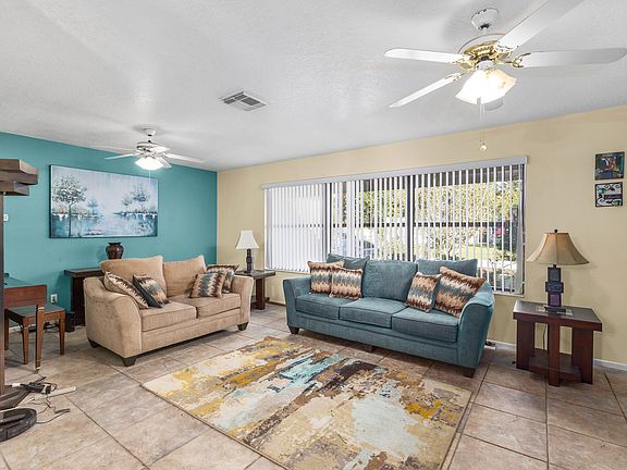 3rd image of 1815 Cadillac Cir N