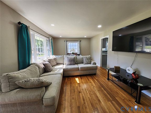 5th image of 2718 Stacie Rd