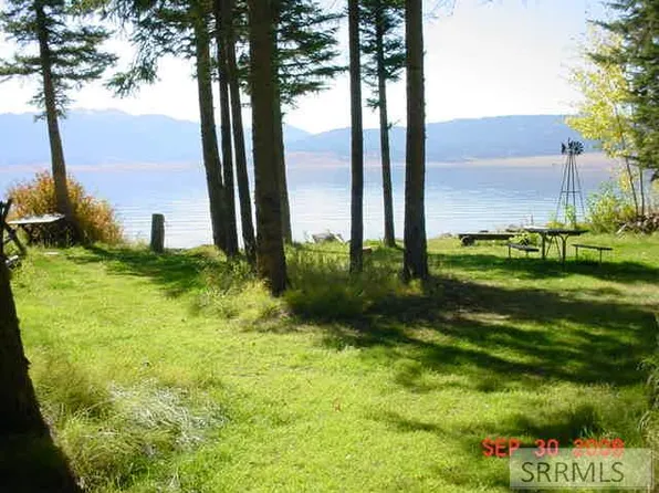 3872 Lake Shore Dr, Island Park, ID 83429