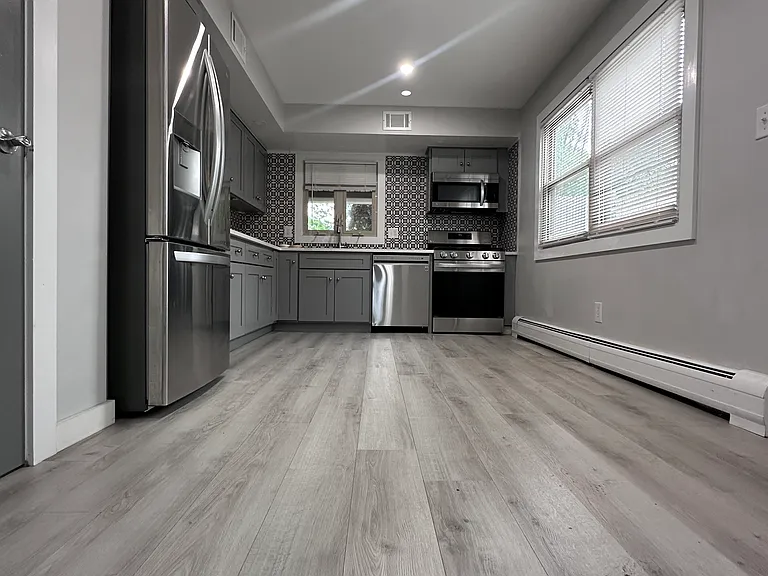 304 Palsa Ave — Photo 12