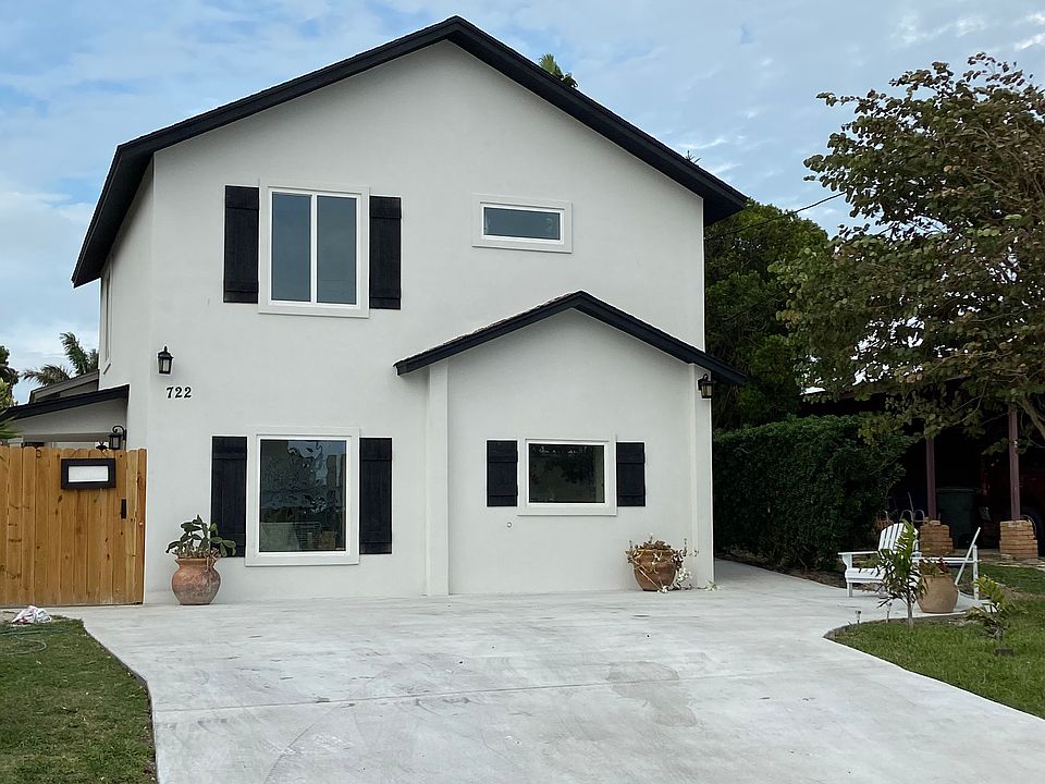 1st image of 722 N Yturria St #B