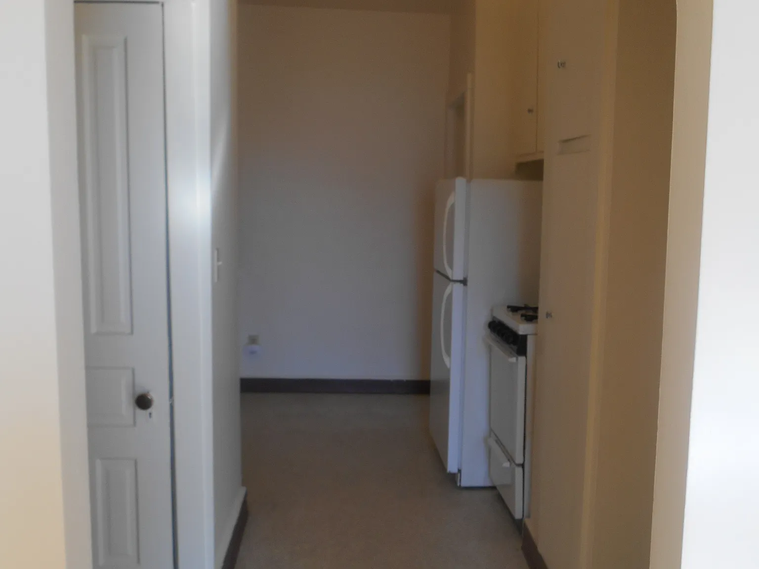 1 bed, 550 sqft, $1,095 — Photo 2