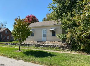1311 S 10th St, Burlington, IA 52601