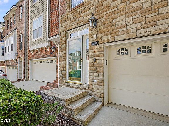 5th image of 2949 Imperial Oaks Dr