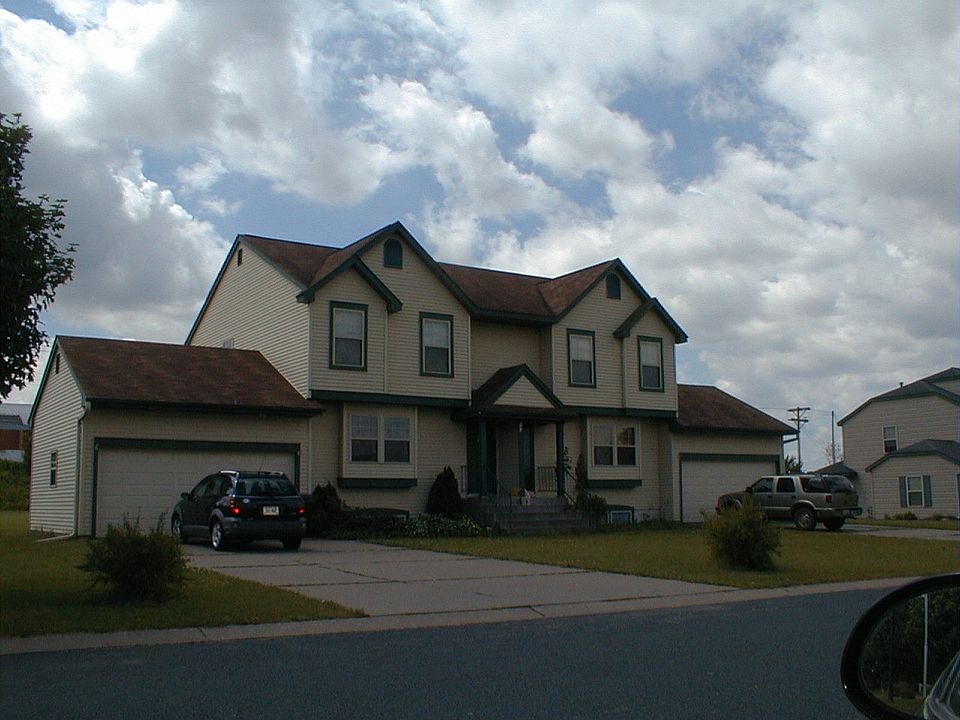2nd image of 640 Circle Pine Dr #A