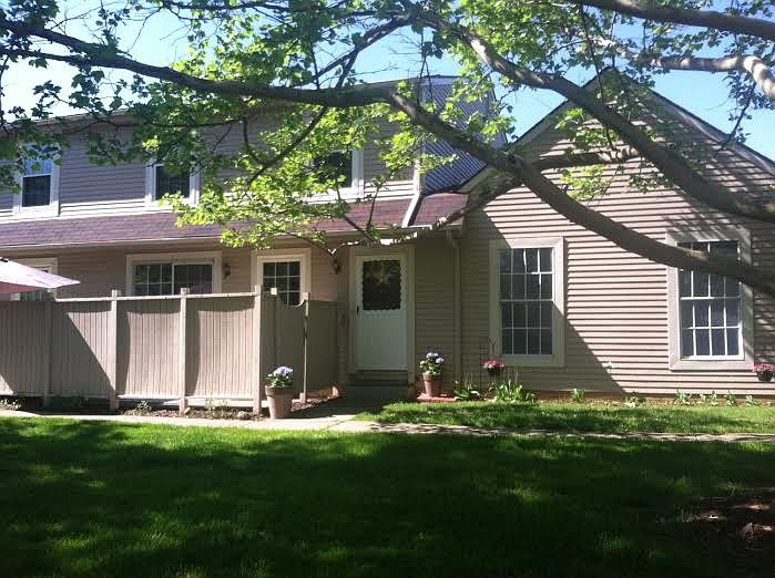 1st image of 20468 Williamsburg Ct