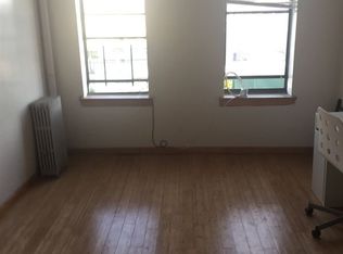147 Thames St, Brooklyn, NY 11237
