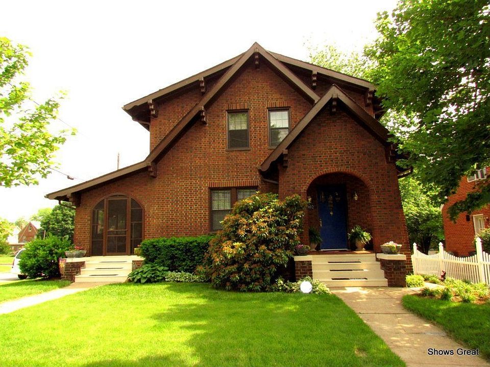 For Sale: 1902 Bluemont AVE SW, Roanoke, Virginia 24015