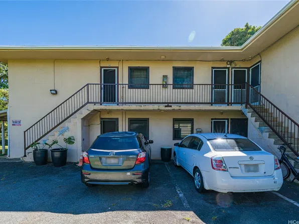 2902 Varsity Cir, Honolulu, HI 96826