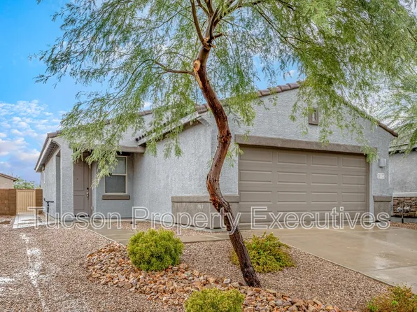10333 W Granderson St, Marana, AZ 85653