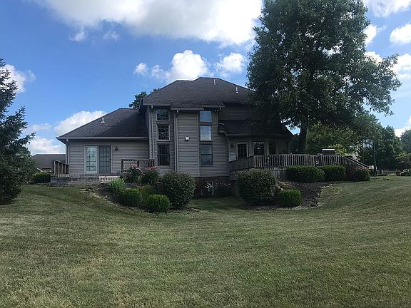 Rear view of home 